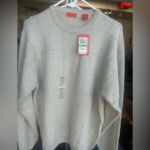 Izod Men's Light Gray beige Crewneck Sweater. New with tags 100% Cotton